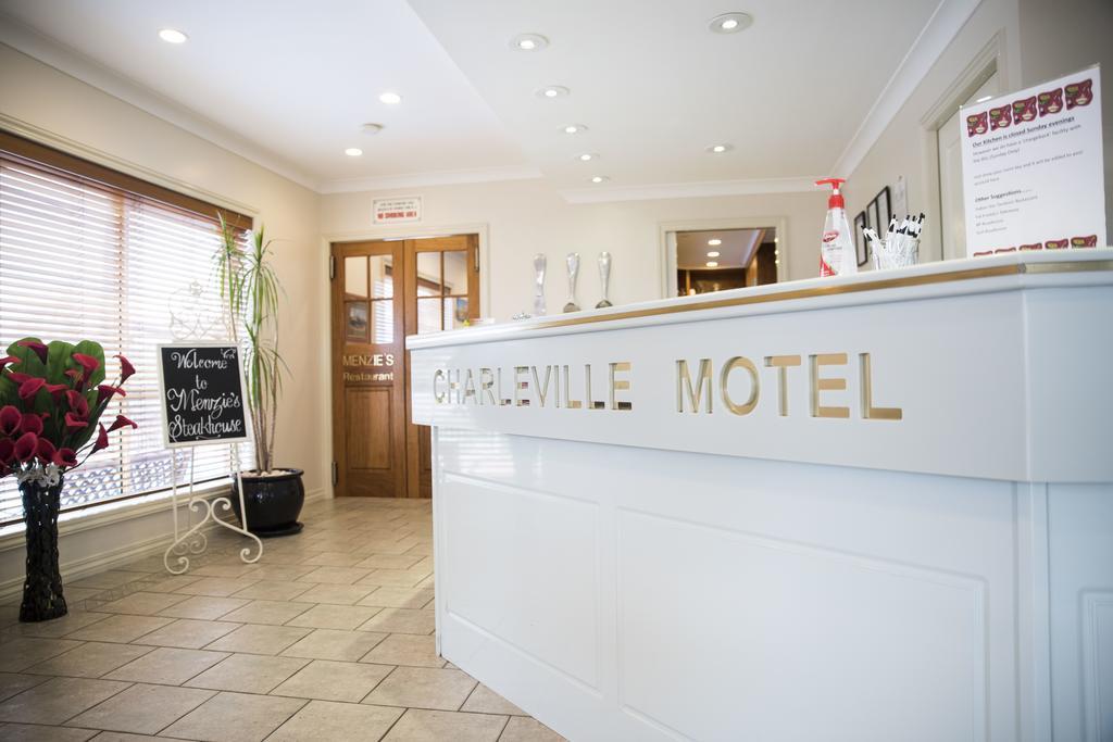 Charleville Motel מראה חיצוני תמונה