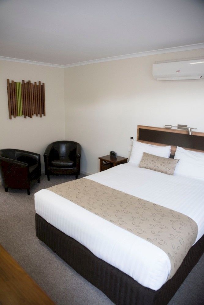 Charleville Motel מראה חיצוני תמונה
